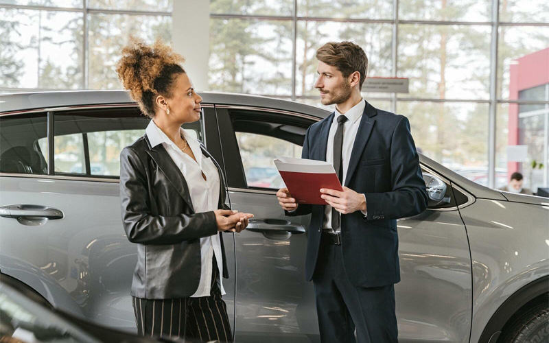 Cầm bằng lái xe ô tô được bao nhiêu tiền là câu hỏi được nhiều người quan tâm
